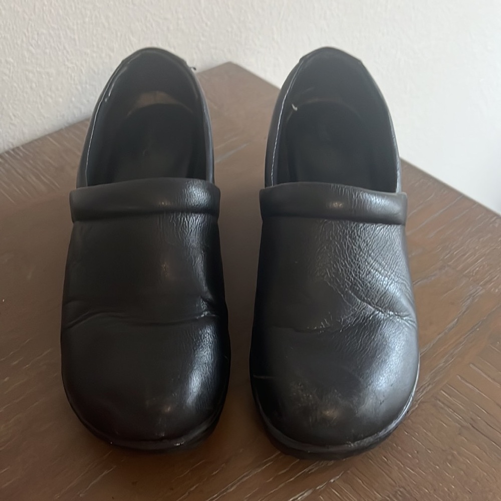 Black Clogs - Picture 2 of 4